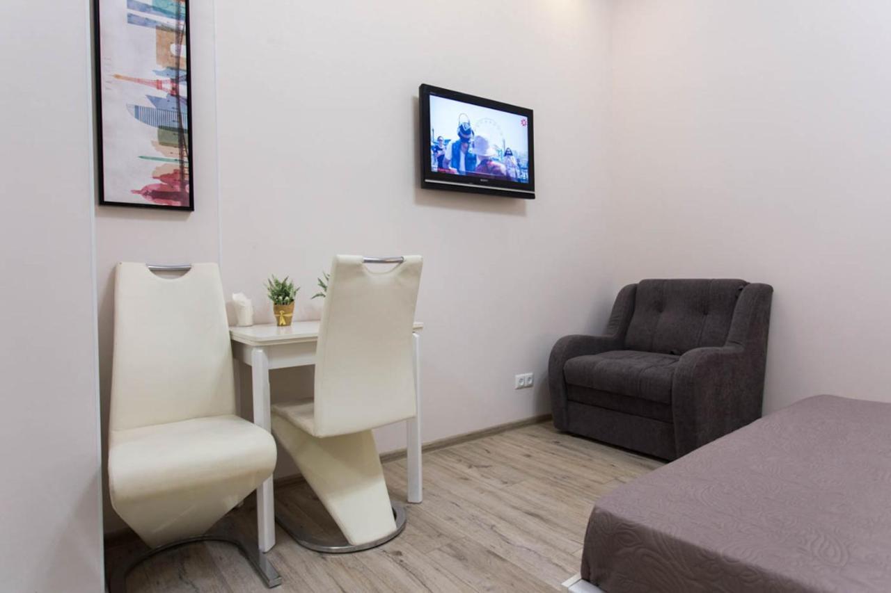 New Apartments In The City Center - Kuznechna Str. 26/1 คาร์คิฟ ภายนอก รูปภาพ